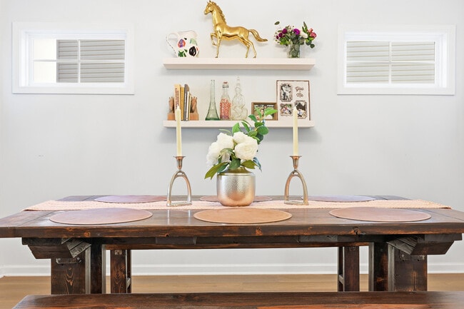 Building Photo - 397 Anmore Ct