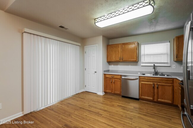 Building Photo - 534 Matterhorn Dr