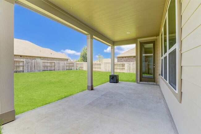 Building Photo - 15623 Hanover Breeze Ln