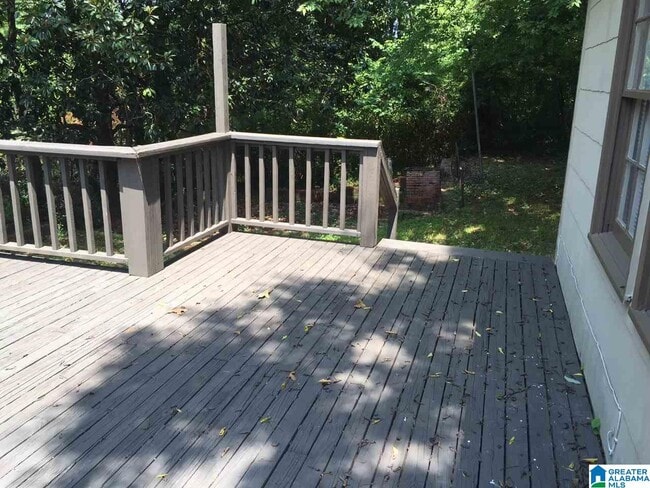 Building Photo - 8132 10th Ave S