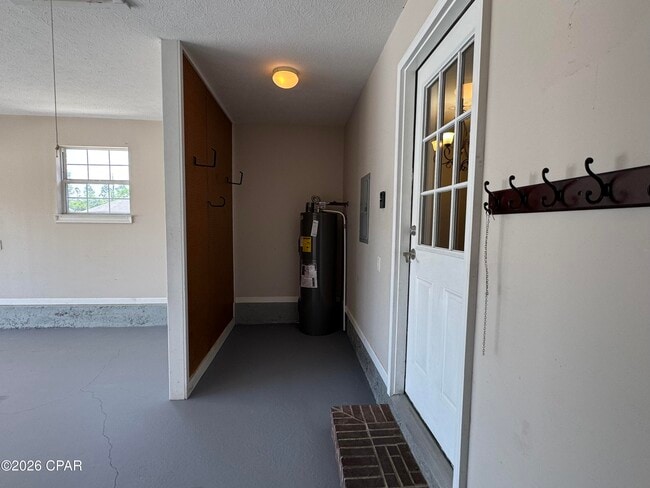Building Photo - 3545 Brentwood Pl