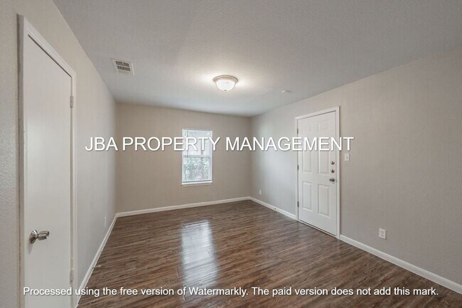 Building Photo - 5433 Houghton Ave