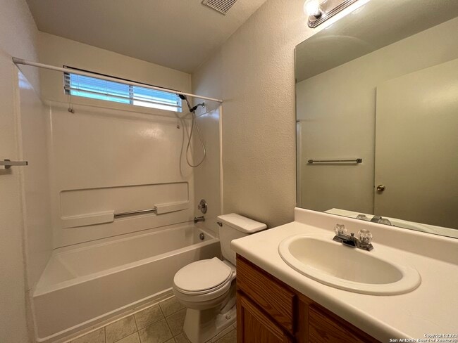 Building Photo - 530 Coral Harbor
