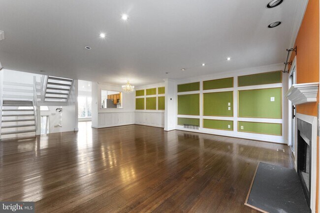 Building Photo - 56 Cabot Dr
