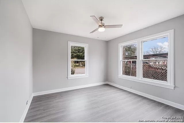 Building Photo - 1818 W Ridgewood Ct
