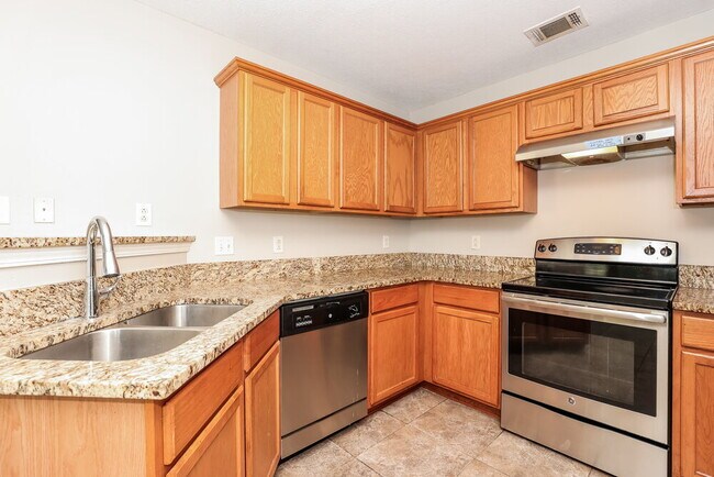 Building Photo - 3208 Sailmist Point