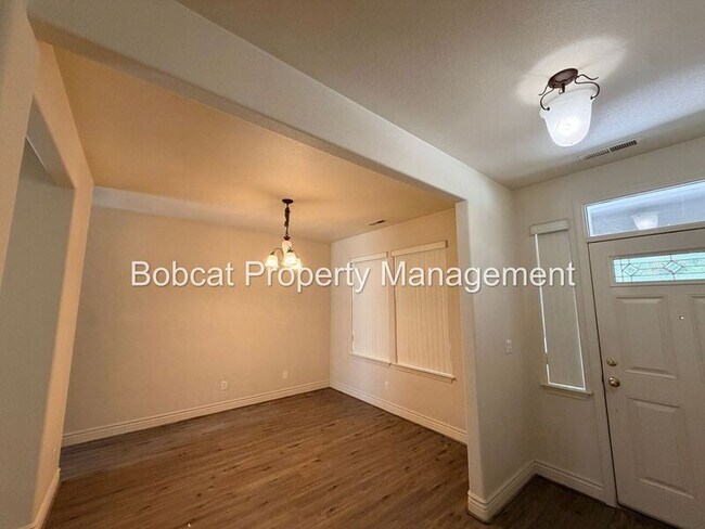 Building Photo - 1362 Branden Ln