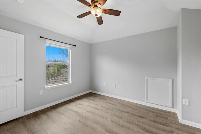 Building Photo - 5929 Abby Ann Ln