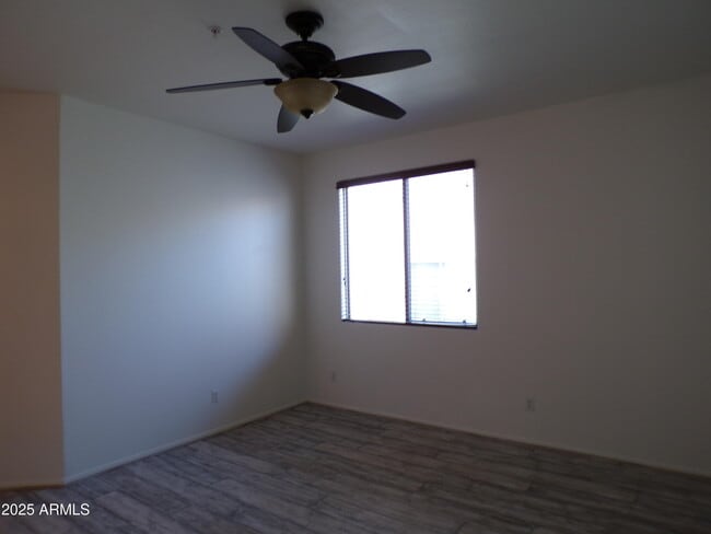 Building Photo - 1755 Oro Dr
