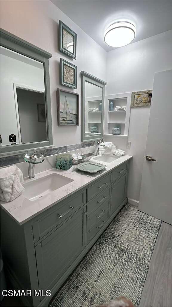 Building Photo - 1572 Dover Ave