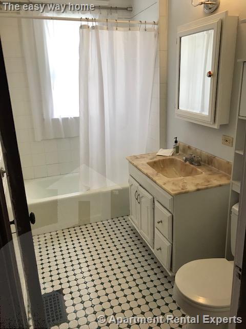 Building Photo - 11 Myrick St