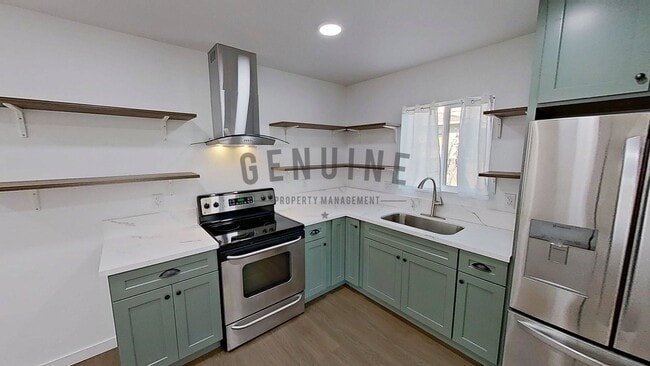 Building Photo - 8134 Poinsettia Dr