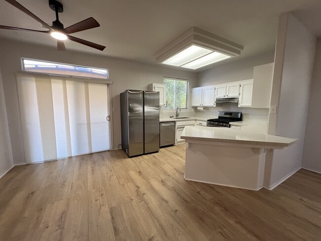 Building Photo - 10821 Tivoli Ct