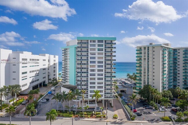 Building Photo - 3725 S Ocean Dr