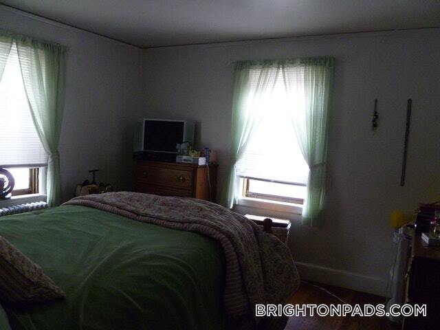 Building Photo - 22 Radnor Rd