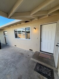 Building Photo - Chico 2 bed, one bath Duplex Private courtyard, Pool and Shared Laundry