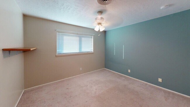 Building Photo - 317 W Blanco Dr