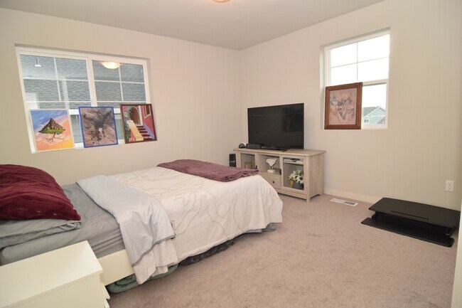 Building Photo - 12212 SW Champlin Ln