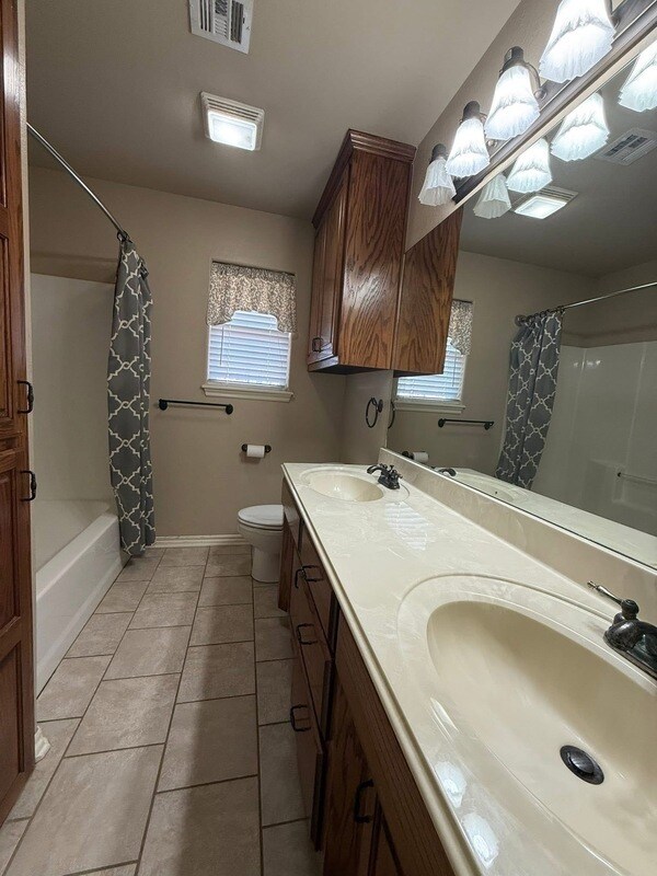 Building Photo - 13167 E 131st St N