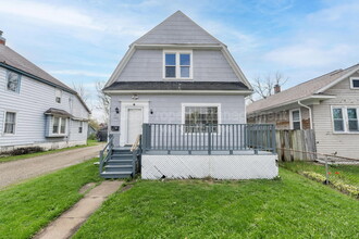 Building Photo - 1702 Reed St