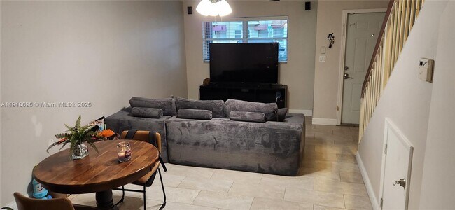 Building Photo - 6250 SW 130th Ave