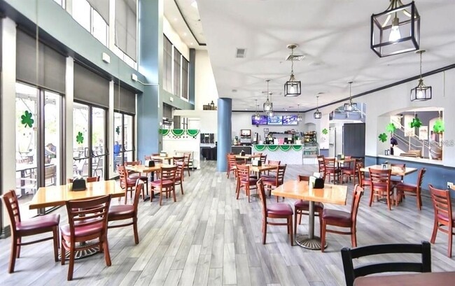 Building Photo - 301 Kings Blvd