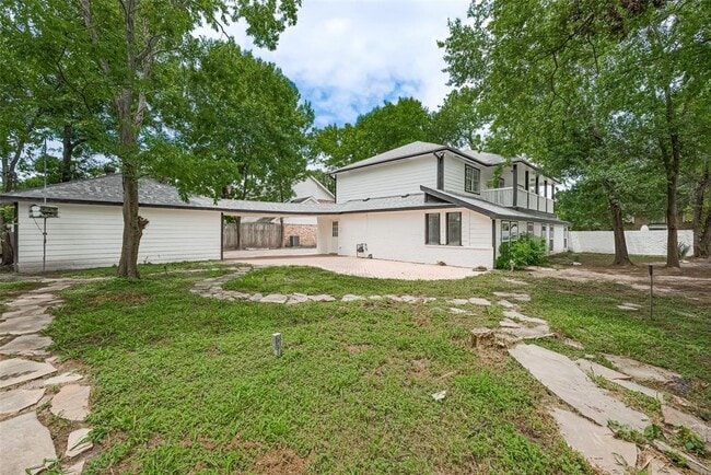Building Photo - 10815 Creektree Dr