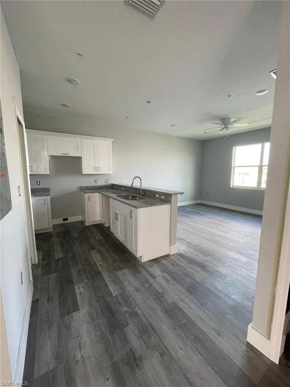 Building Photo - 319 Nicholas Pkwy W