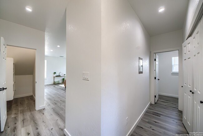 Building Photo - 2066 Dry Creek
