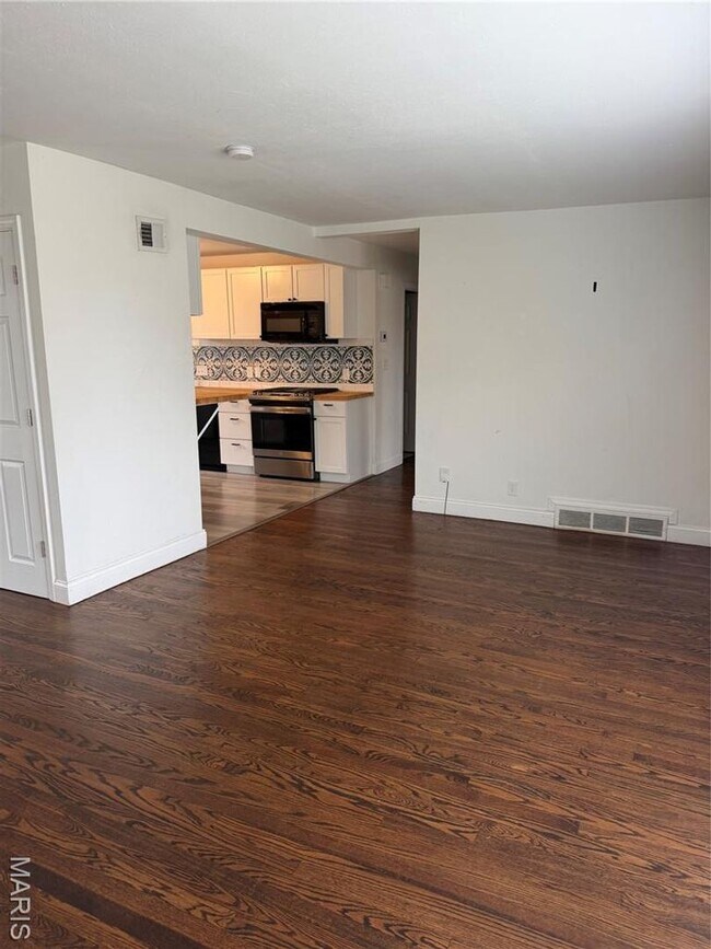 Building Photo - 1119 NORTH MCNIGHT ROAD | UNIVERSITY CITY 63132