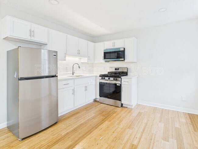 Building Photo - 3206 Midlothian Tpke