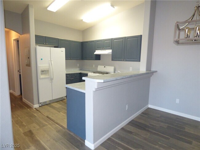 Building Photo - 9353 Leaping Deer Pl