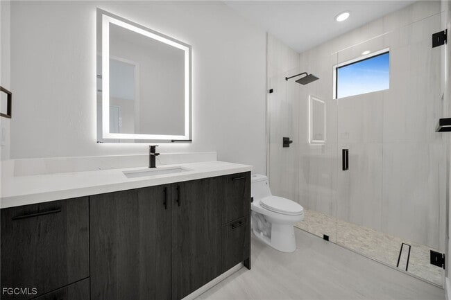 Building Photo - 3435 SW 8th Ct