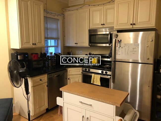 Building Photo - 156A Magazine Unit 23