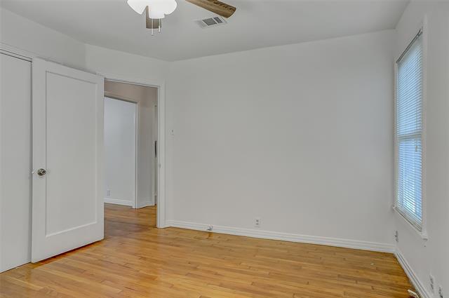 Building Photo - 411 W Taylor St