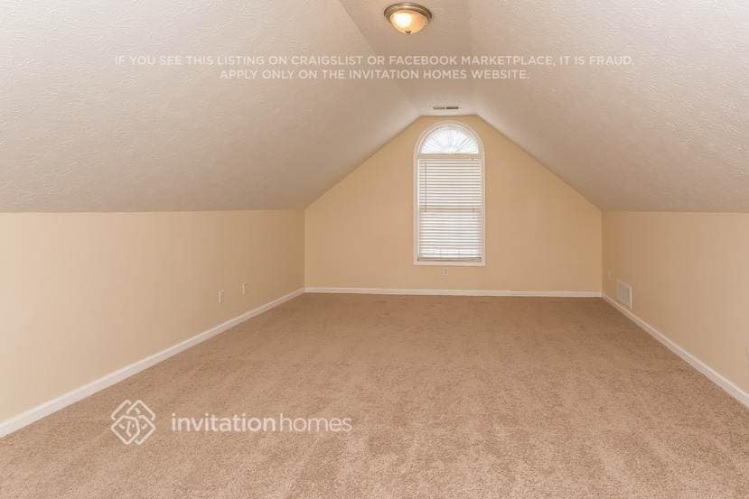 Building Photo - 210 Berkshire Pass