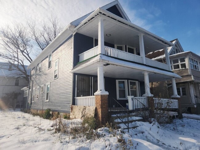 Building Photo - 12514 Locke Ave