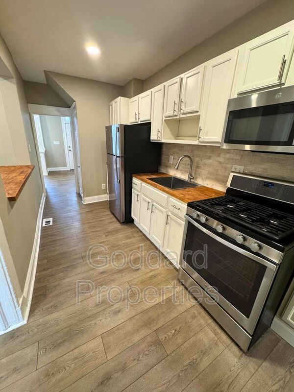 Building Photo - 2438 Druid Park Dr