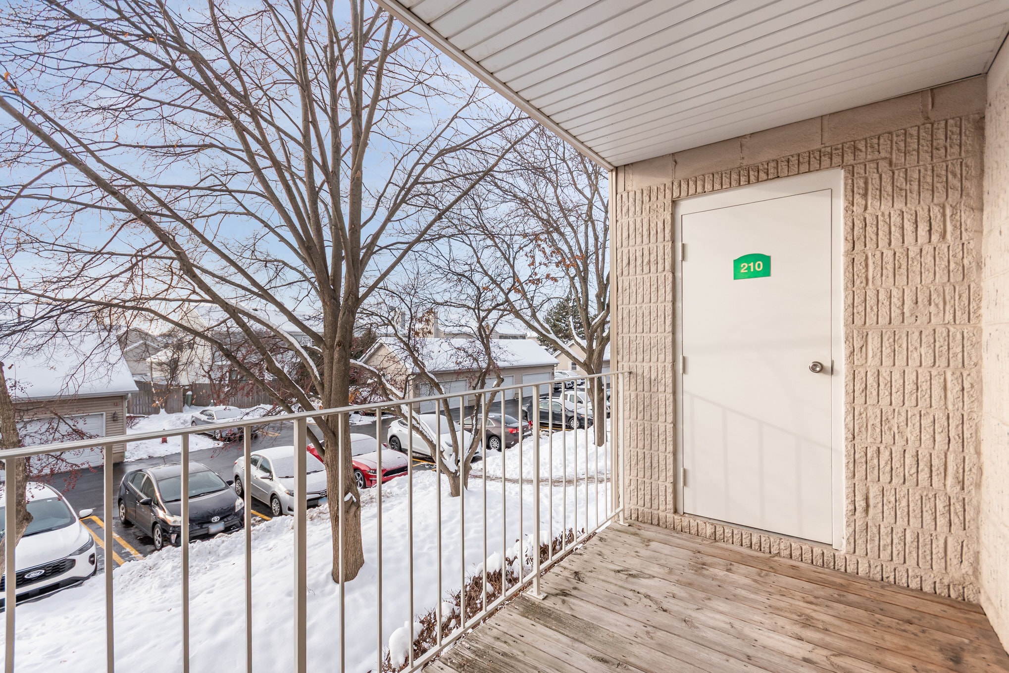 Building Photo - 734 N Gary Ave