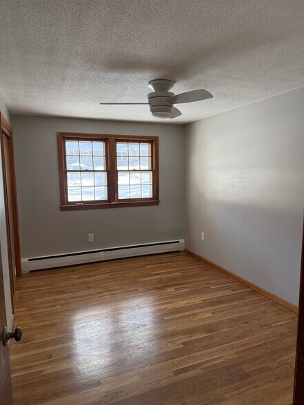 Building Photo - 29 Holden Rd