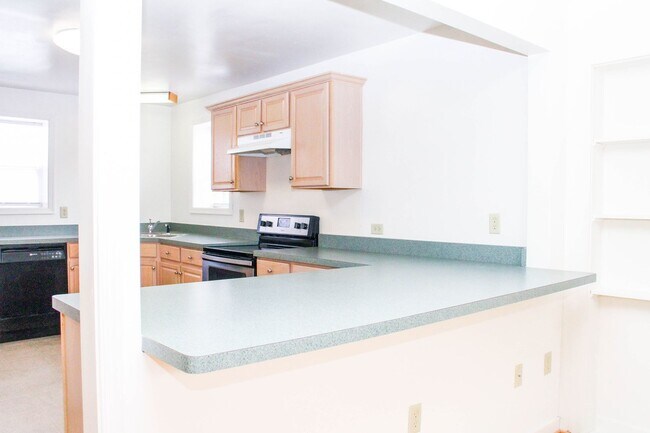 Building Photo - 2515 Plateau Rd