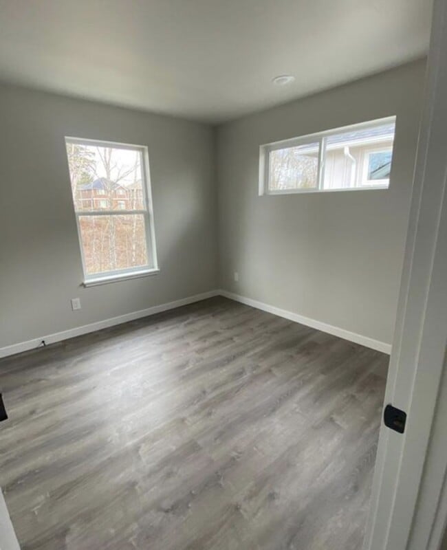 Building Photo - NEWER HOME FOR RENT!