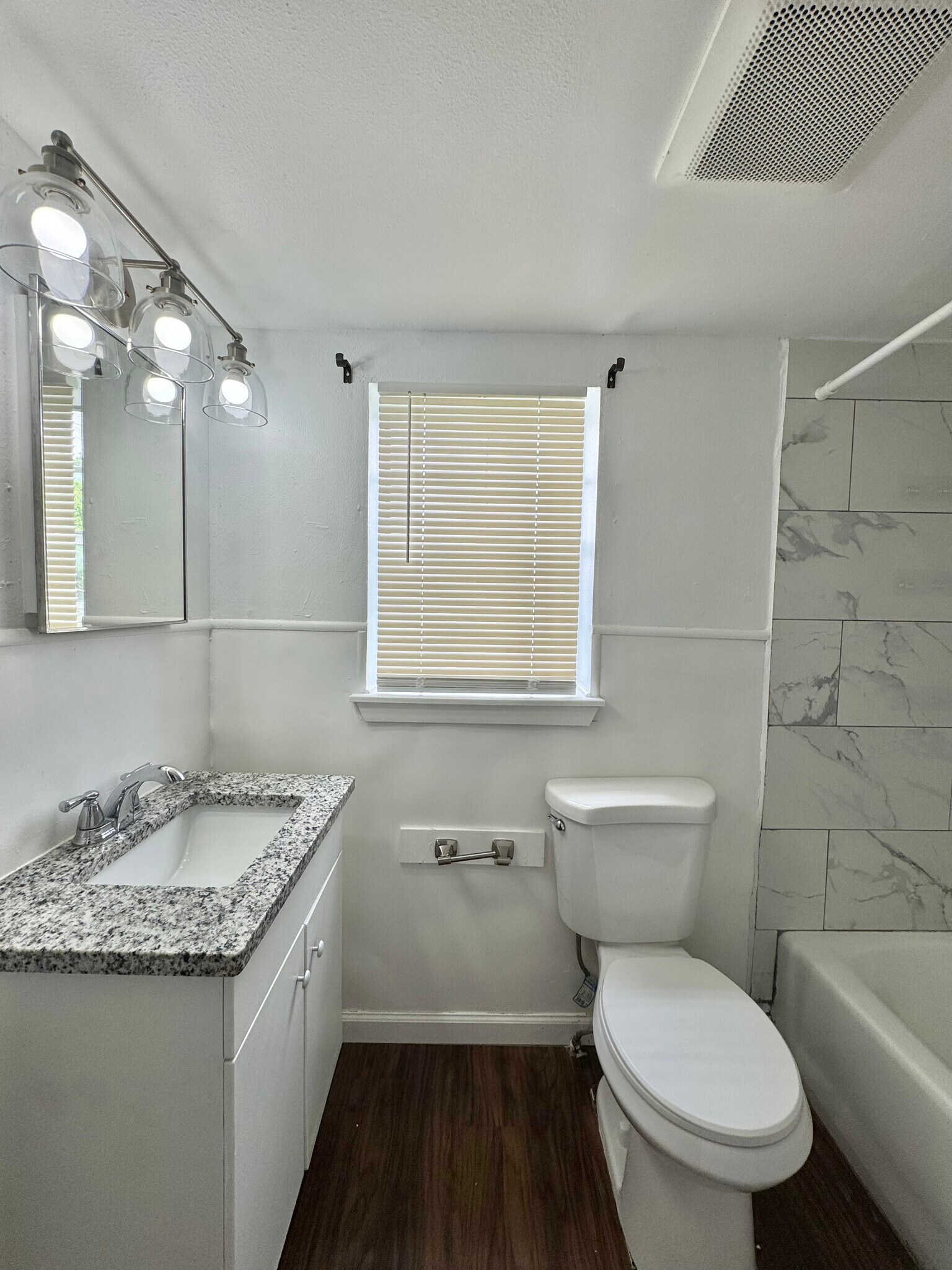 Building Photo - 442 Babb Dr