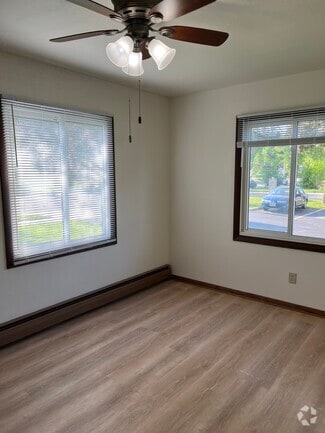 Building Photo - 1715 Stonebridge Rd