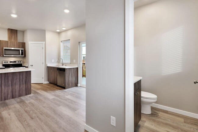 Building Photo - 1809 Eastgate Loop