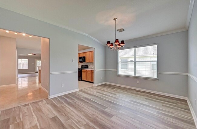 Building Photo - 26435 Marble Falls Bend