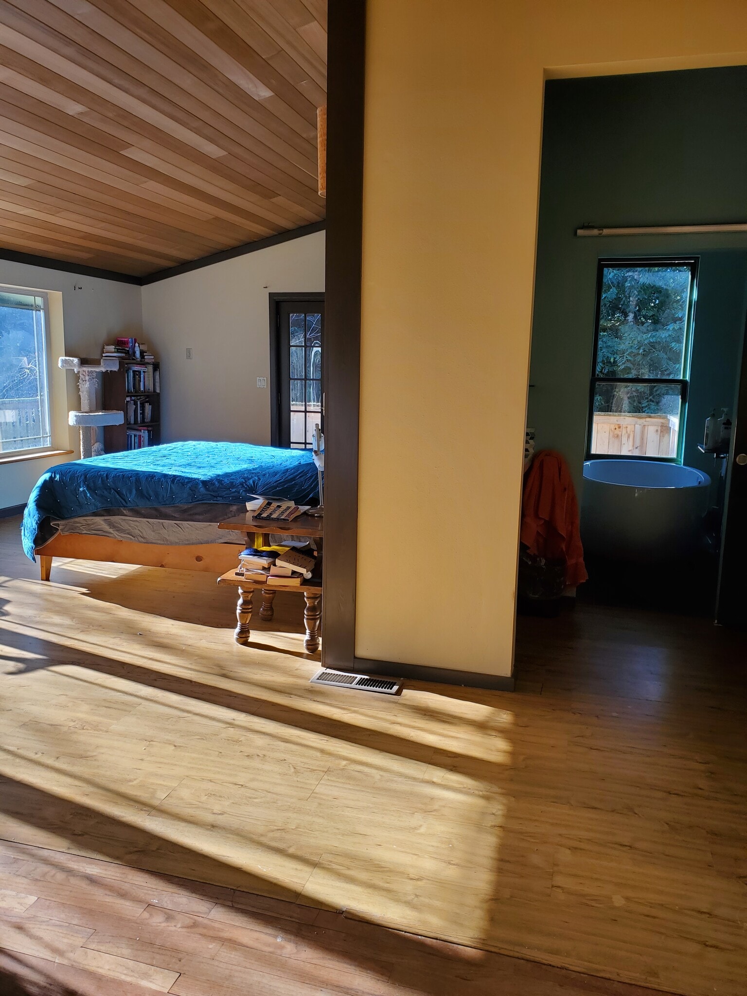 Bedroom 1+ Bath1 - 920 SW Stephenson Ct