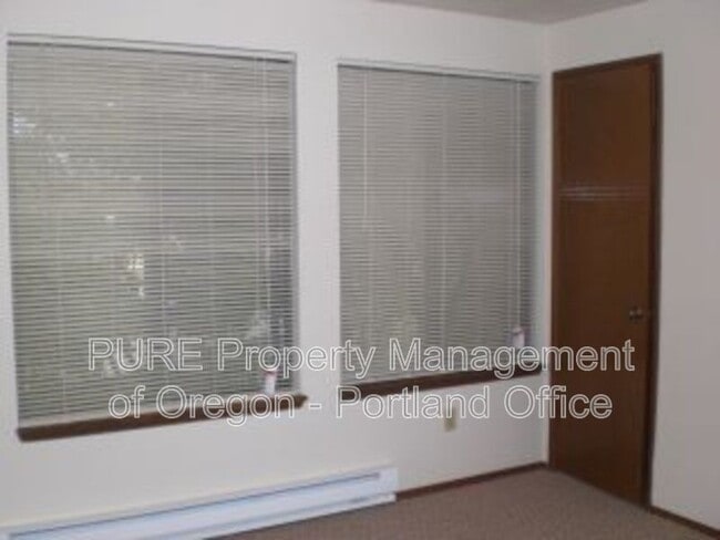 Building Photo - 2141 SW Townsend Ct