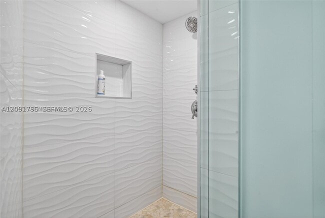 Building Photo - 2301 S Ocean Dr