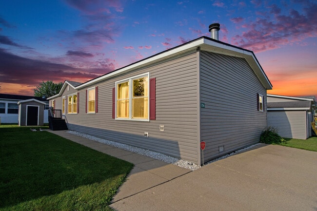Building Photo - 356 Burr Oak Ln